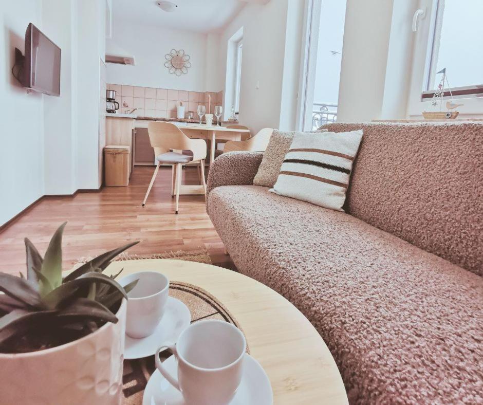 Sunny Apartament ดาร์โวโว ภายนอก รูปภาพ